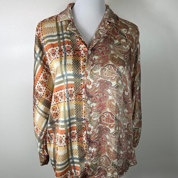 Tell Your Friends Pajama Set, Small - Picture 7 of 13